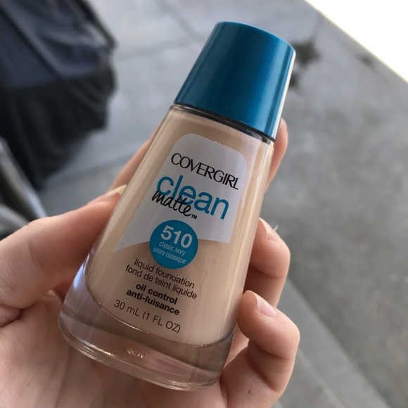 clean matte liquid foundation